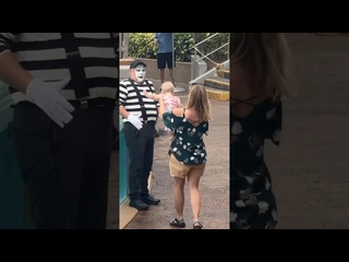 start your week with laughter tom the mime antics seaworldmime tomthemime funny shorts - [eryka travel]